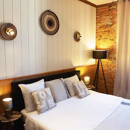 Cafe De France Отель типа 