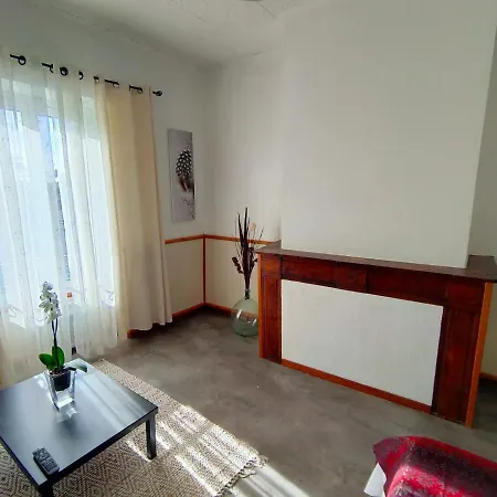 Cafe De France فندق مبيت وإفطار