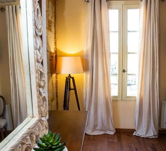 Cafe De France Bed & Breakfast Eauze